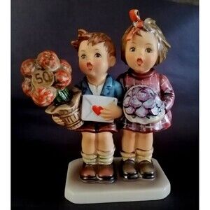 Vintage Goebel Hummel Figurine 50 Years "THE LOVE LIVES ON" #416 Original Box 6"